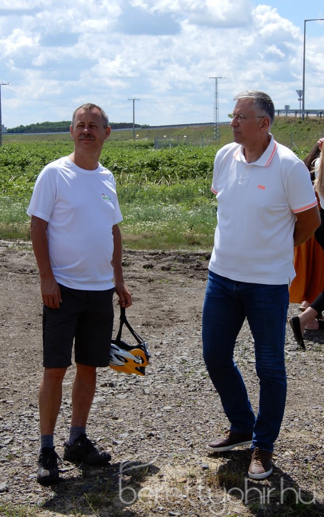 Átadták a Berettyóújfalu-Tépe kerékpárutat 17